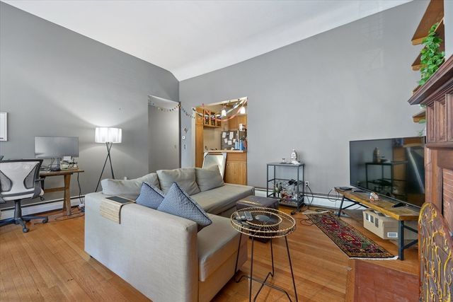 351 Beacon St 4, Boston, MA 02116