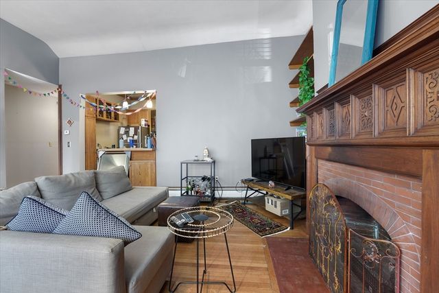 351 Beacon St 4, Boston, MA 02116