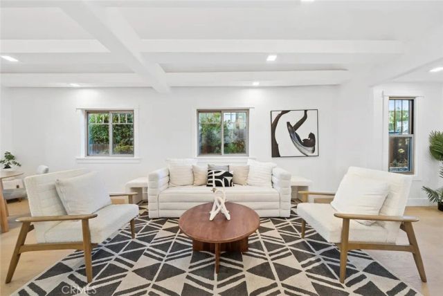 1810 32nd Street, San Diego, CA 92102