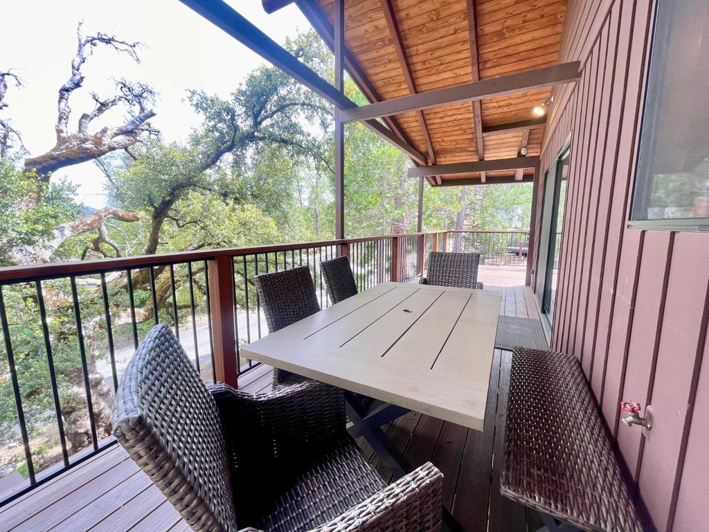 Image 14 of property listing at 54825 Willow Cove, Bass Lake, CA 93604