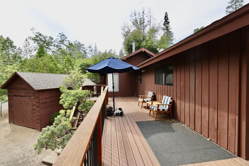 Image 16 of property listing at 54825 Willow Cove, Bass Lake, CA 93604