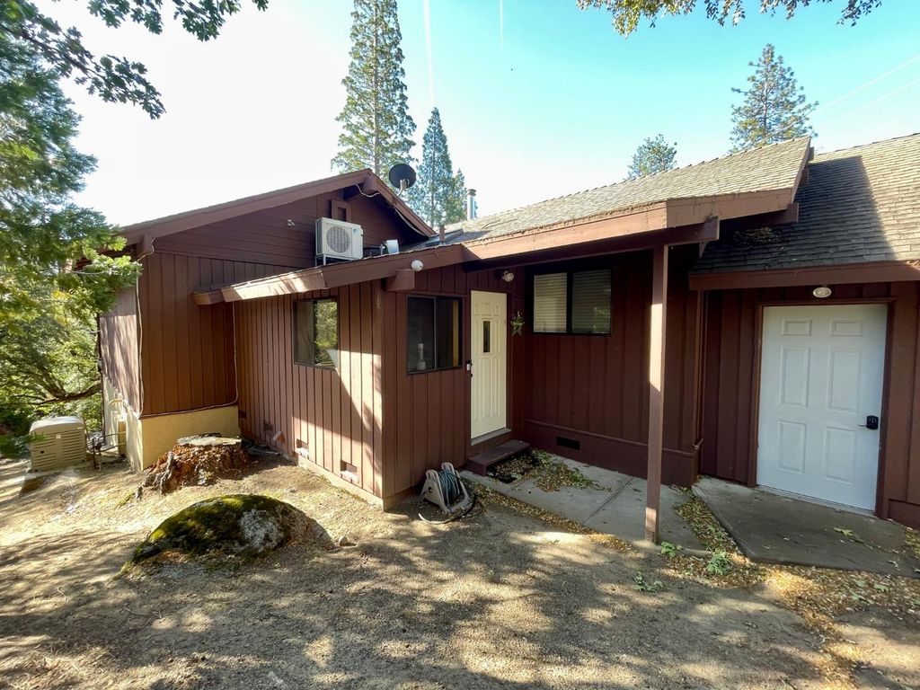 Image 30 of property listing at 54825 Willow Cove, Bass Lake, CA 93604