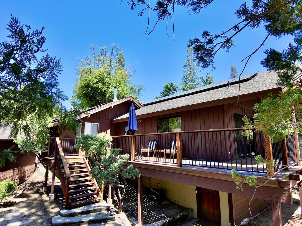 Image 4 of property listing at 54825 Willow Cove, Bass Lake, CA 93604
