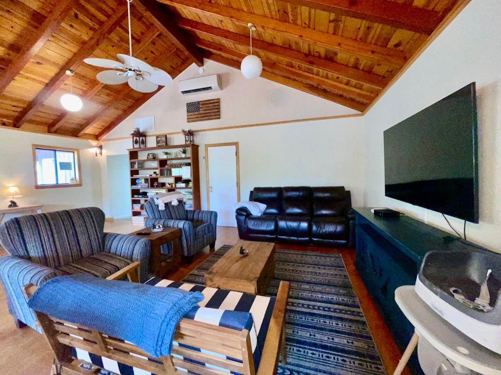 Image 9 of property listing at 54825 Willow Cove, Bass Lake, CA 93604