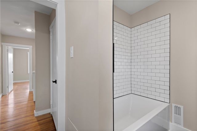 350 Ridgewood Ave, West View, PA 15229