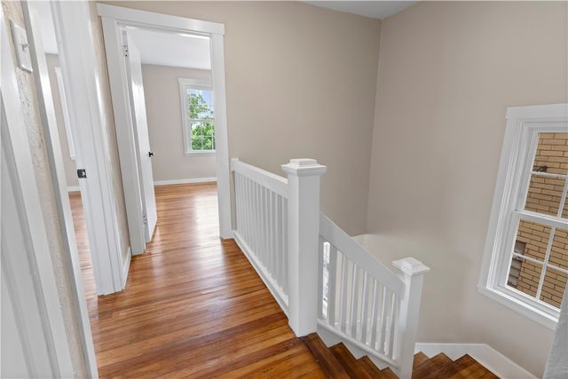 350 Ridgewood Ave, West View, PA 15229