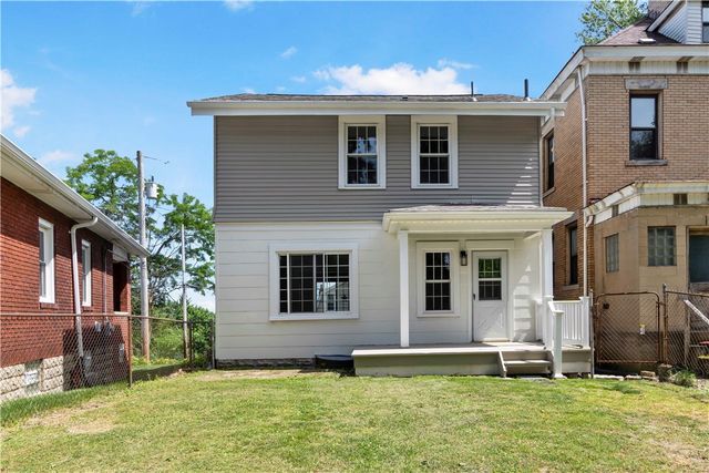 350 Ridgewood Ave, West View, PA 15229