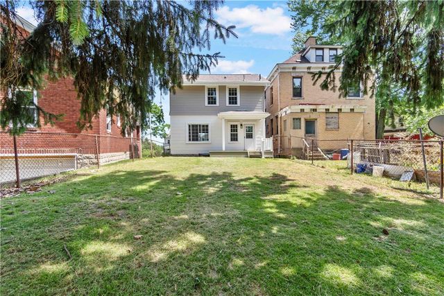 350 Ridgewood Ave, West View, PA 15229