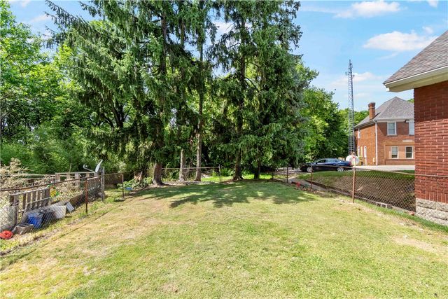 350 Ridgewood Ave, West View, PA 15229