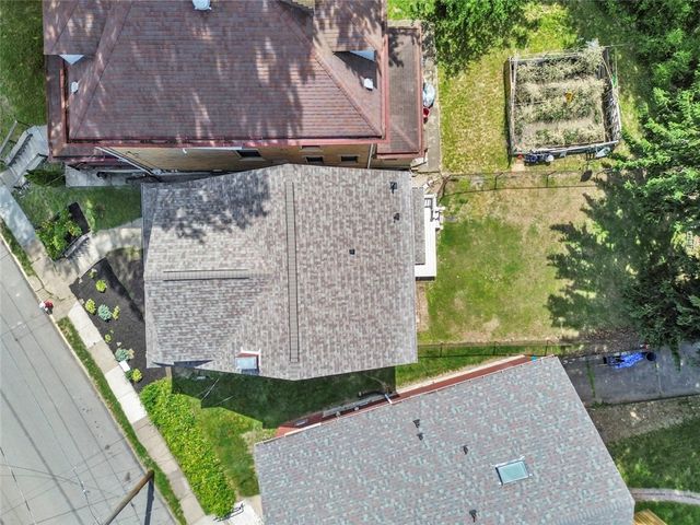 350 Ridgewood Ave, West View, PA 15229