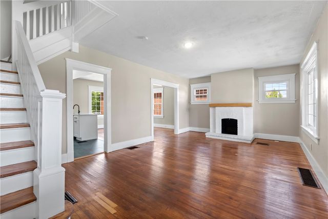 350 Ridgewood Ave, West View, PA 15229