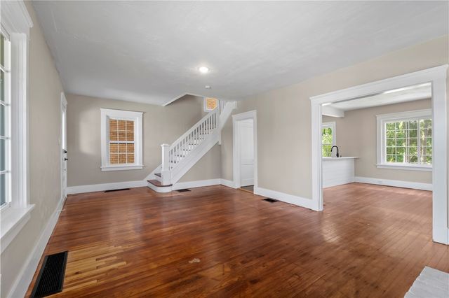 350 Ridgewood Ave, West View, PA 15229