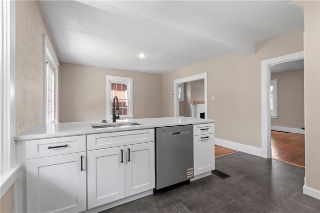 350 Ridgewood Ave, West View, PA 15229