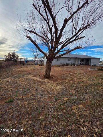 3080 W 8th South Place, St Johns, AZ 85936