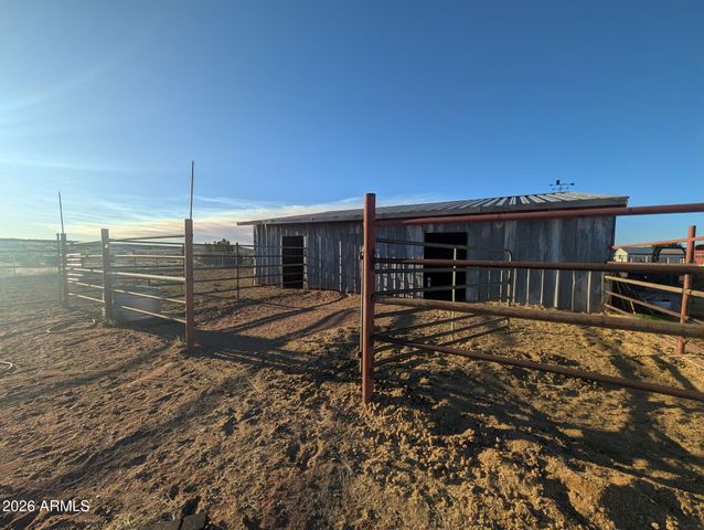 3080 W 8th South Place, St Johns, AZ 85936