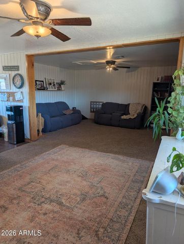 3080 W 8th South Place, St Johns, AZ 85936