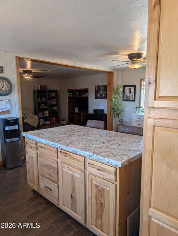 3080 W 8th South Place, St Johns, AZ 85936