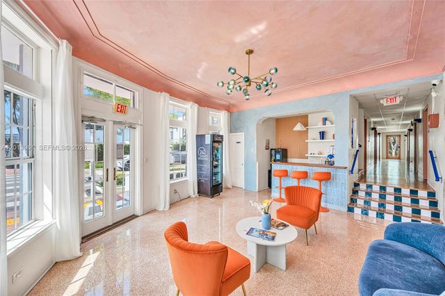 7643 Harding Ave, Miami Beach, FL 33141