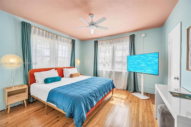 7643 Harding Ave, Miami Beach, FL 33141