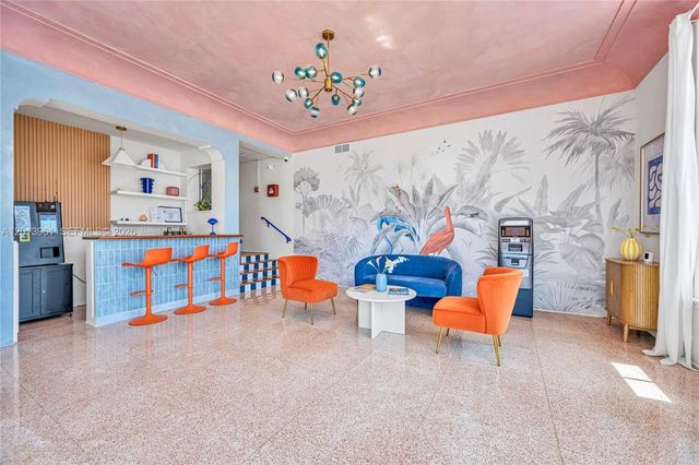 7643 Harding Ave, Miami Beach, FL 33141