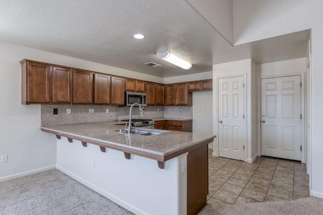 3308 N Gregory Avenue, Fresno, CA 93722