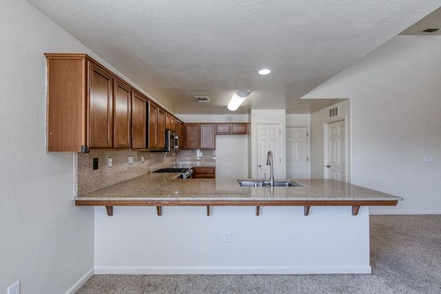 3308 N Gregory Avenue, Fresno, CA 93722
