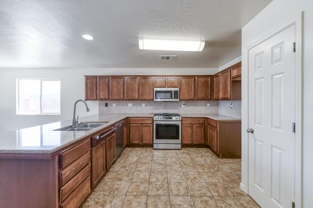 3308 N Gregory Avenue, Fresno, CA 93722