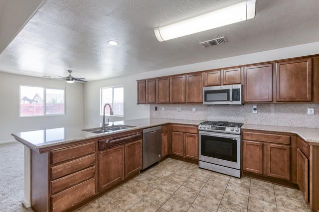 3308 N Gregory Avenue, Fresno, CA 93722
