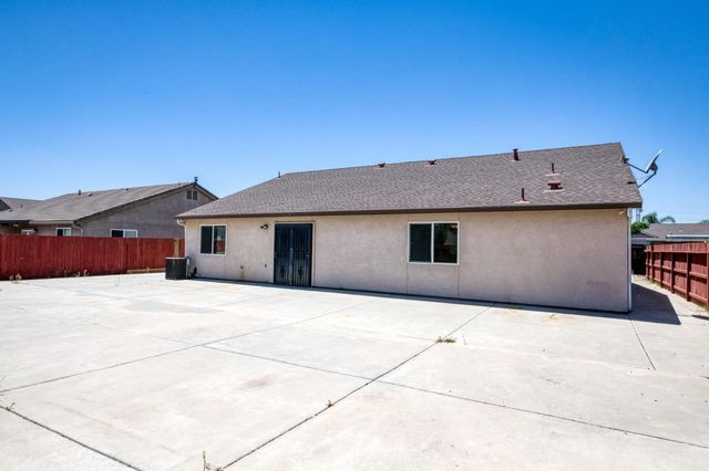 3308 N Gregory Avenue, Fresno, CA 93722