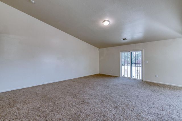 3308 N Gregory Avenue, Fresno, CA 93722