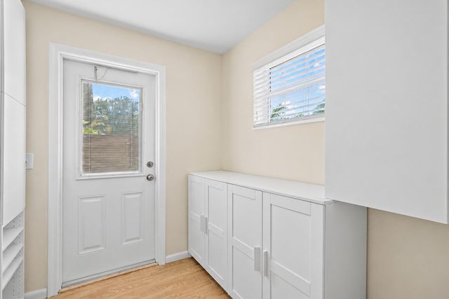 260 JENNINGS Avenue 262, Greenacres, FL 33463