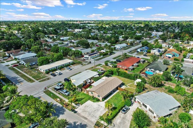 260 JENNINGS Avenue 262, Greenacres, FL 33463