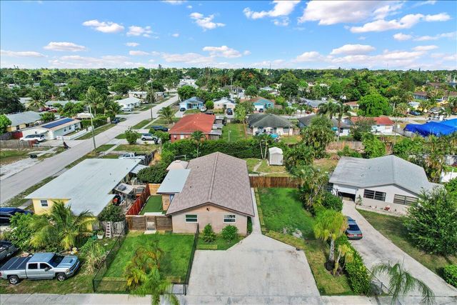 260 JENNINGS Avenue 262, Greenacres, FL 33463