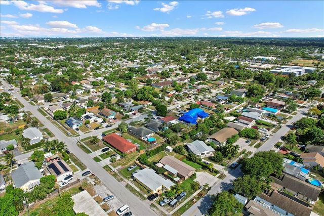 260 JENNINGS Avenue 262, Greenacres, FL 33463