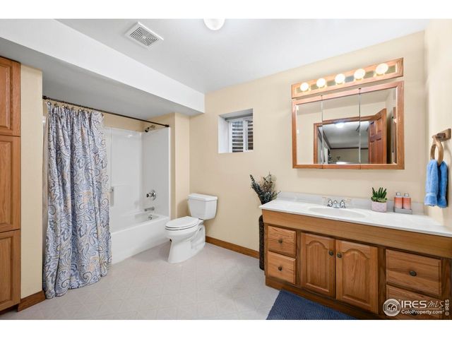 5915 W 21st St, Greeley, CO 80634