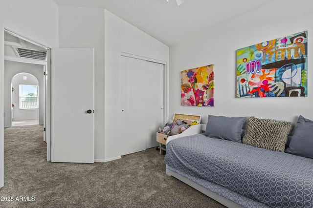 2749 E ROCK WREN Road, Phoenix, AZ 85048