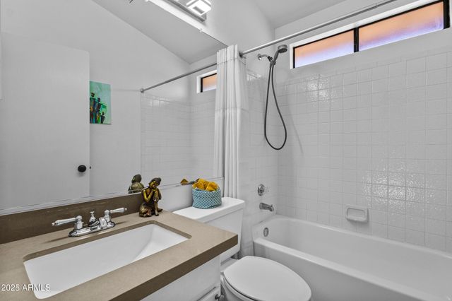 2749 E ROCK WREN Road, Phoenix, AZ 85048