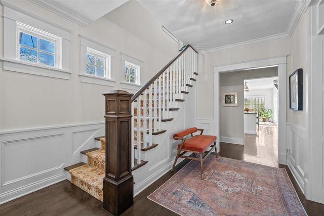 2269 Saint Johns Avenue, Highland Park, IL 60035