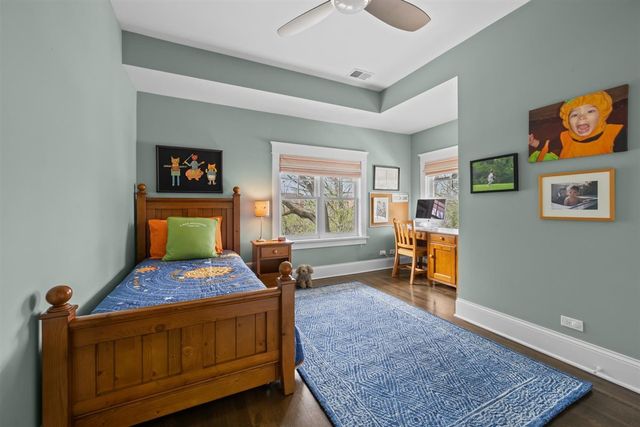 2269 Saint Johns Avenue, Highland Park, IL 60035
