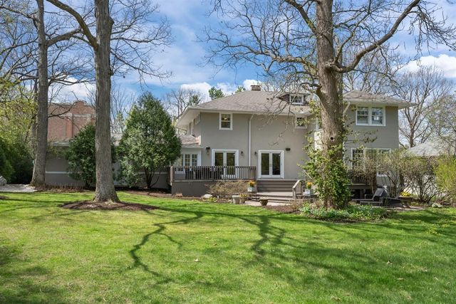 2269 Saint Johns Avenue, Highland Park, IL 60035
