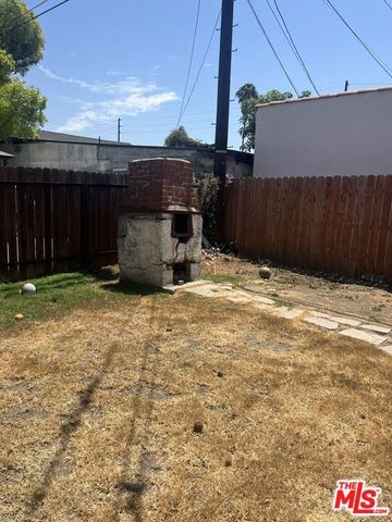 1346 W 61st Street, Los Angeles, CA 90044