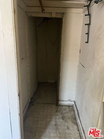 1346 W 61st Street, Los Angeles, CA 90044