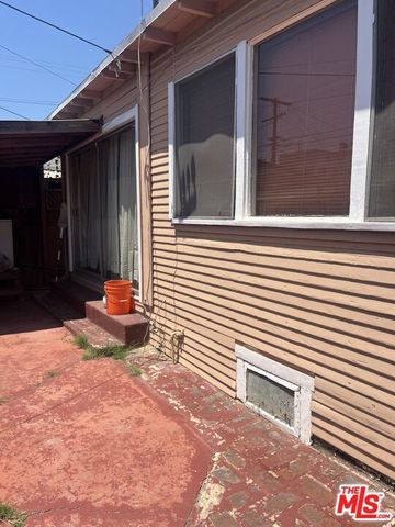 1346 W 61st Street, Los Angeles, CA 90044
