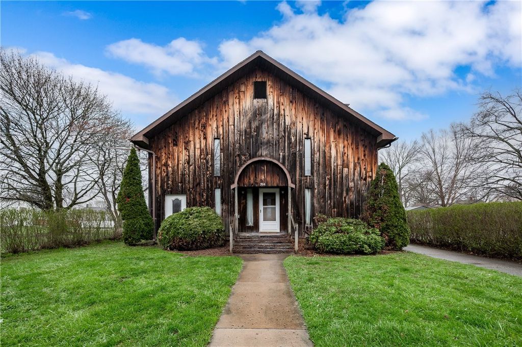 934 W Ridge, Sharpsville, PA 16150