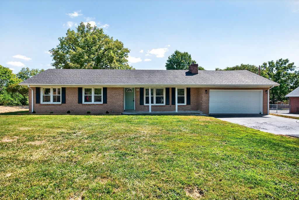 702 N Powell Avenue, Berea, KY 40403