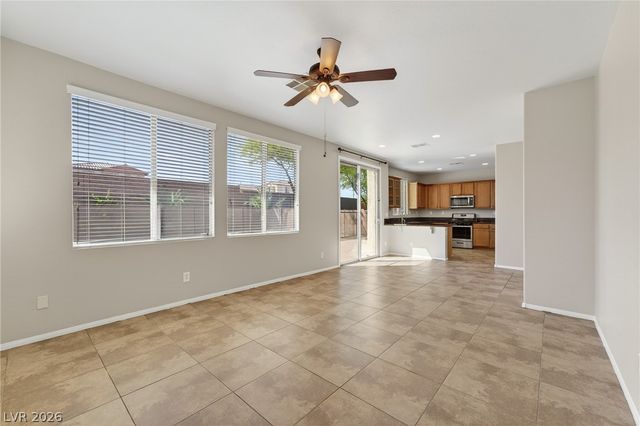 10527 Peach Creek Street, Las Vegas, NV 89179
