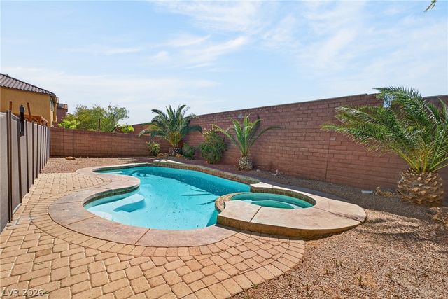 10527 Peach Creek Street, Las Vegas, NV 89179