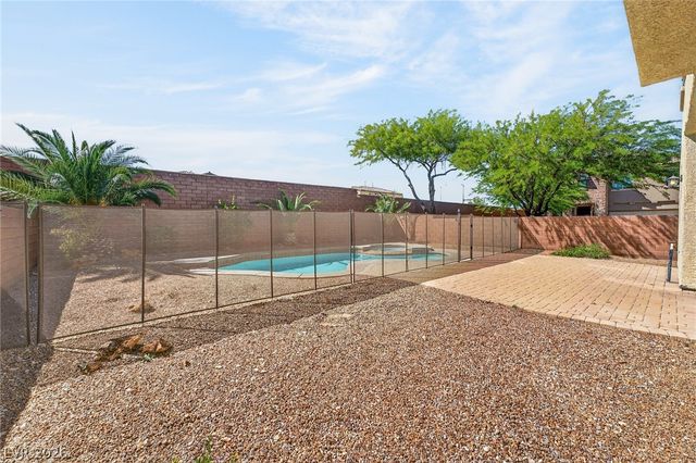 10527 Peach Creek Street, Las Vegas, NV 89179