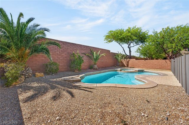 10527 Peach Creek Street, Las Vegas, NV 89179