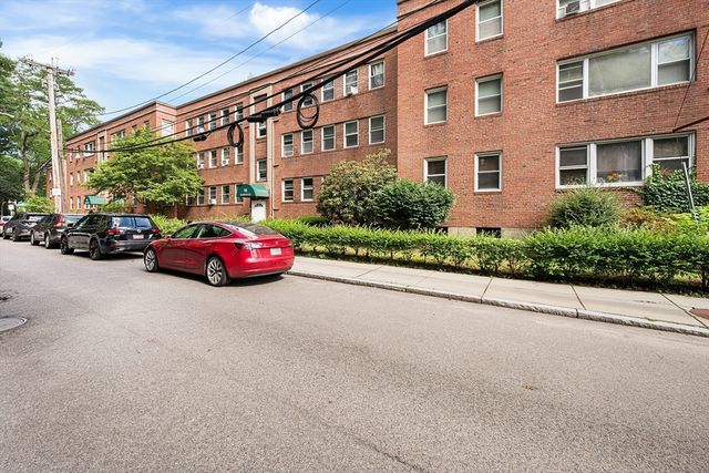 98 Morton St 57, Boston, MA 02130